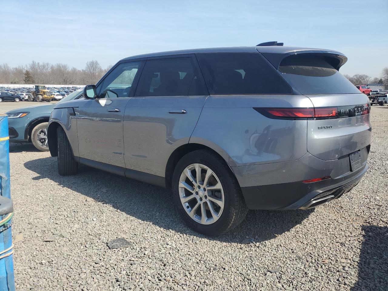 2024 Land Rover Range Rover - Image 2