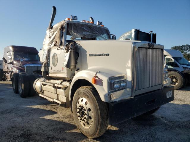 2014 Westenstar 4900 Semi Truck