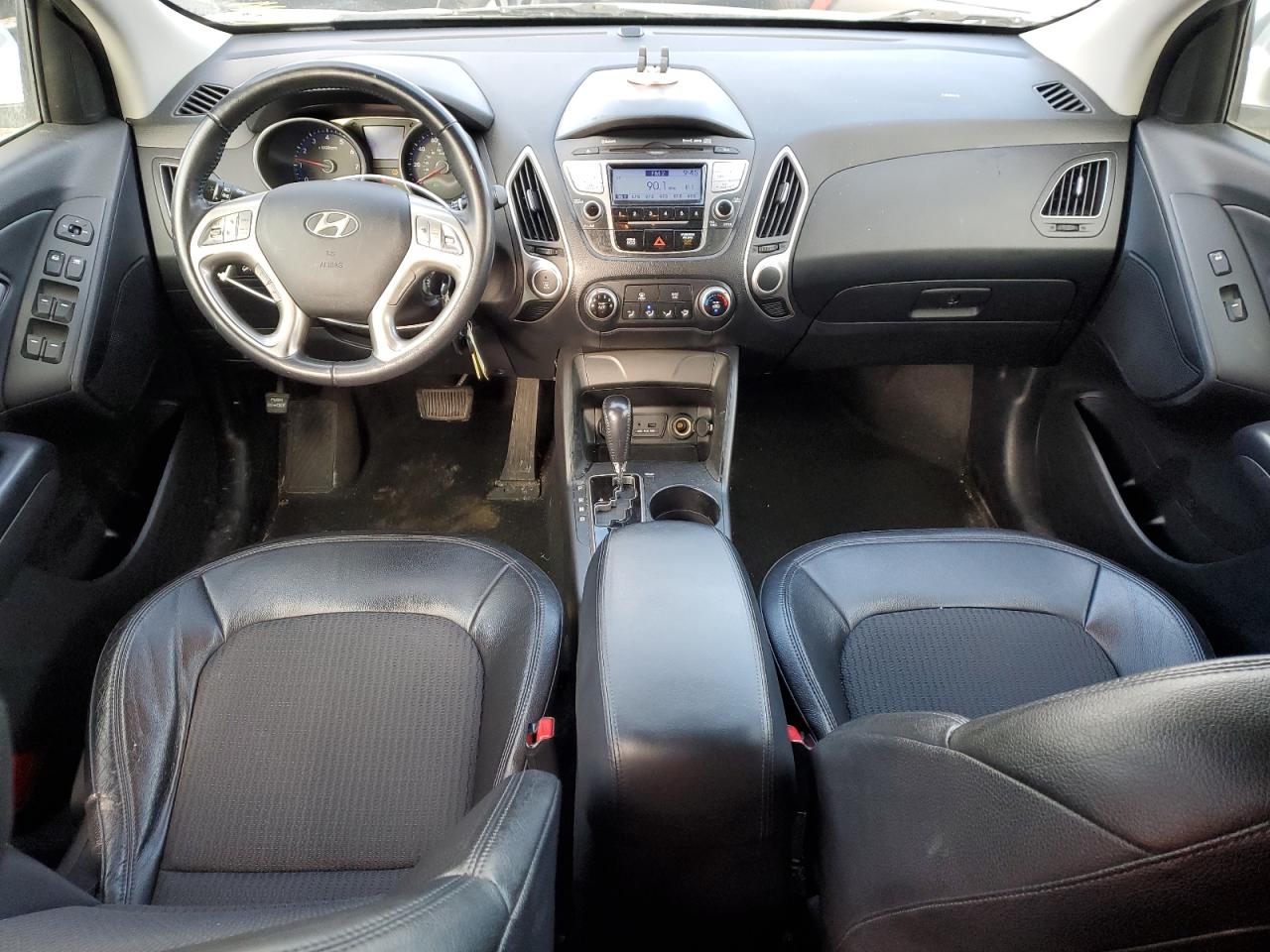 2012 Hyundai Tucson - Image 8