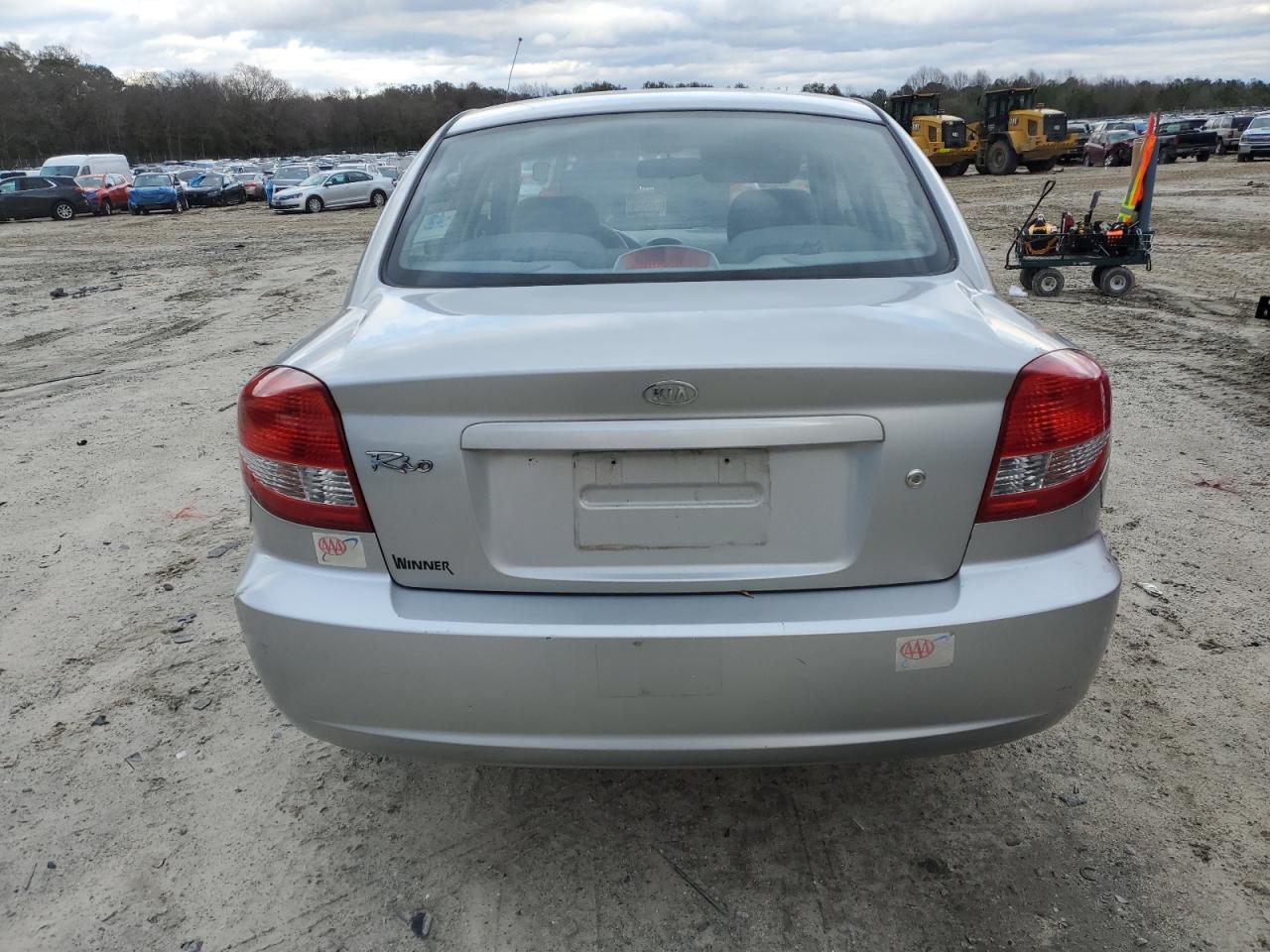 2003 Kia Rio - Image 6