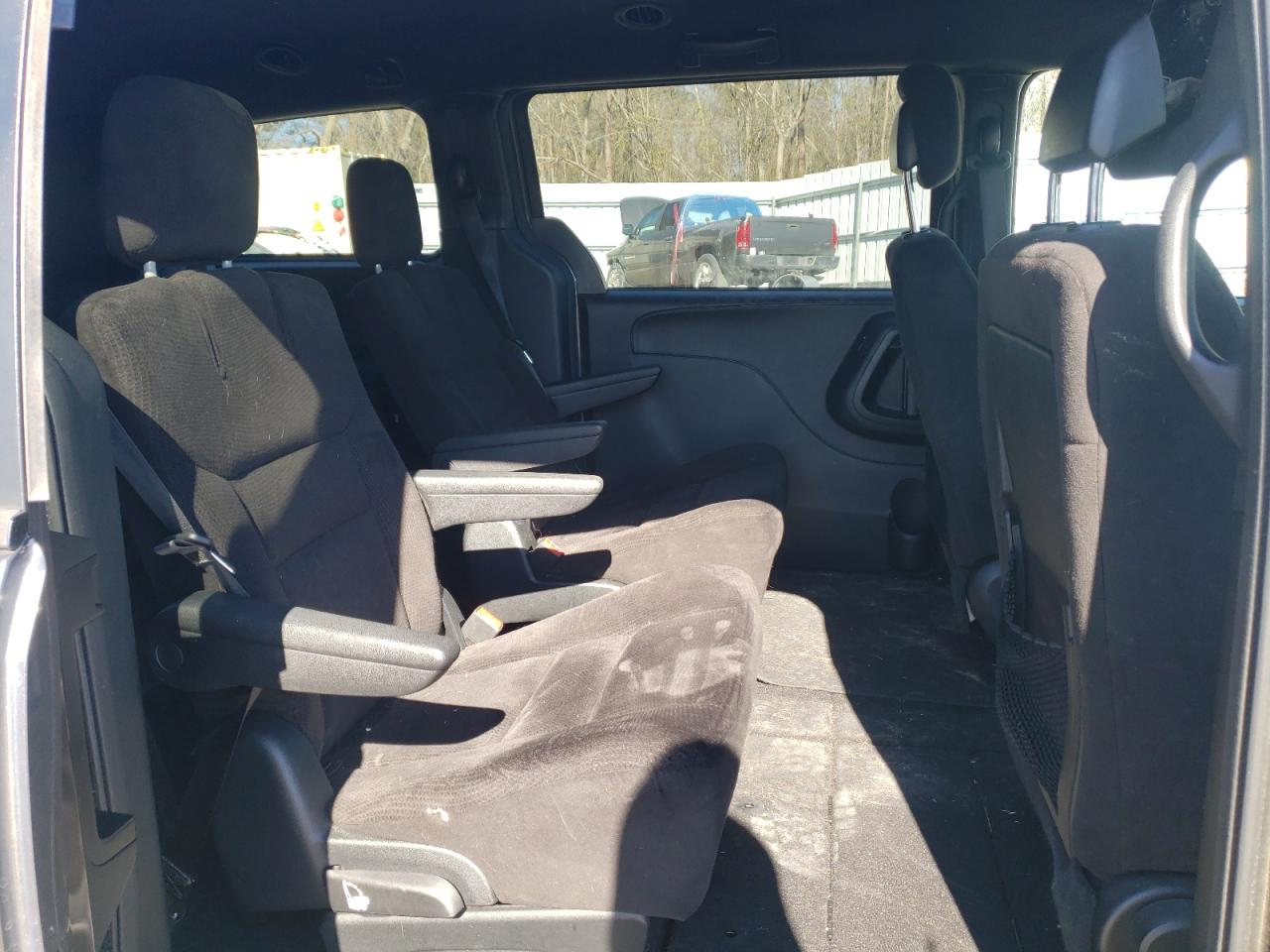 2014 Dodge Caravan - Image 11
