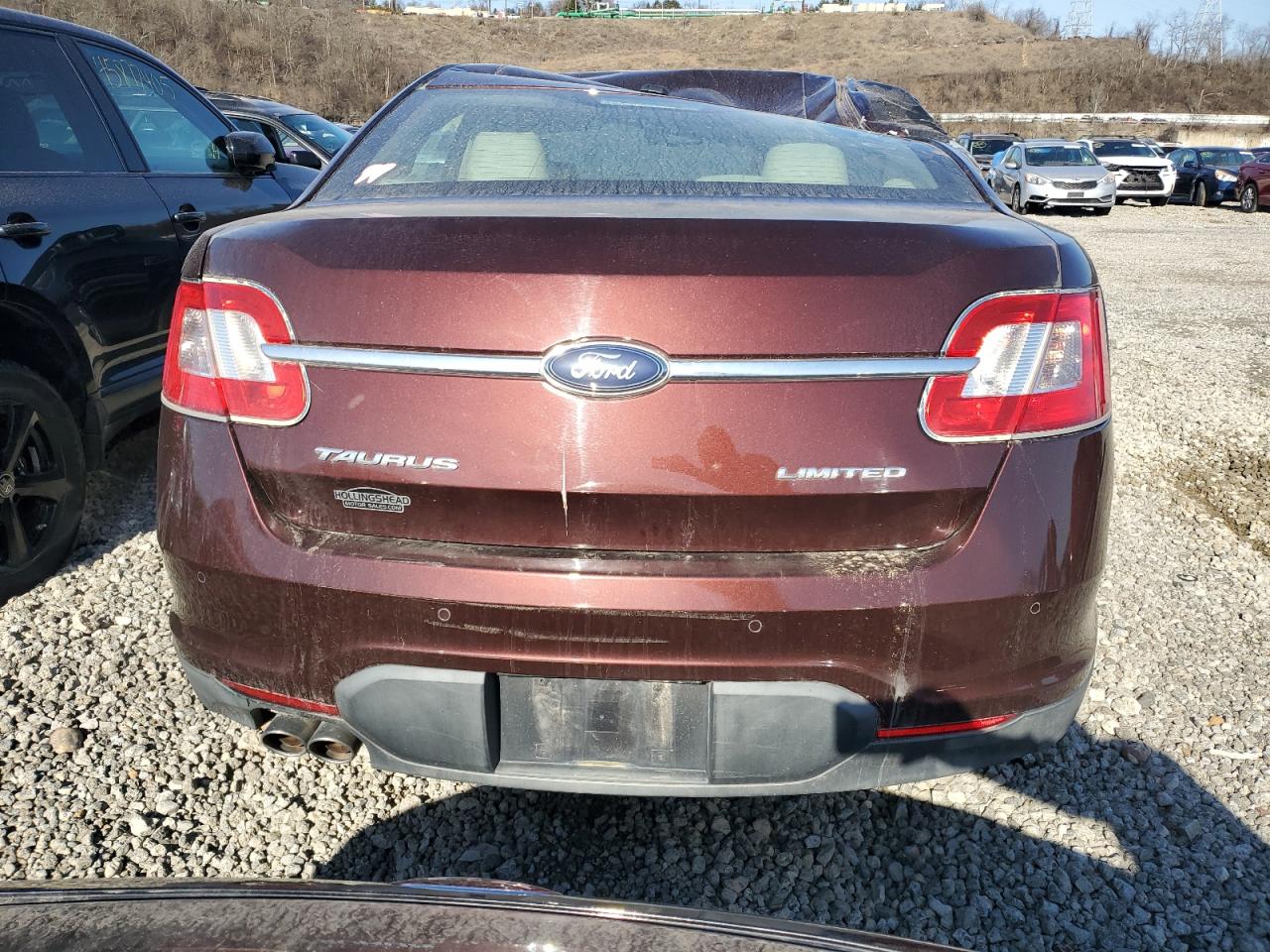 2010 Ford Taurus - Image 6