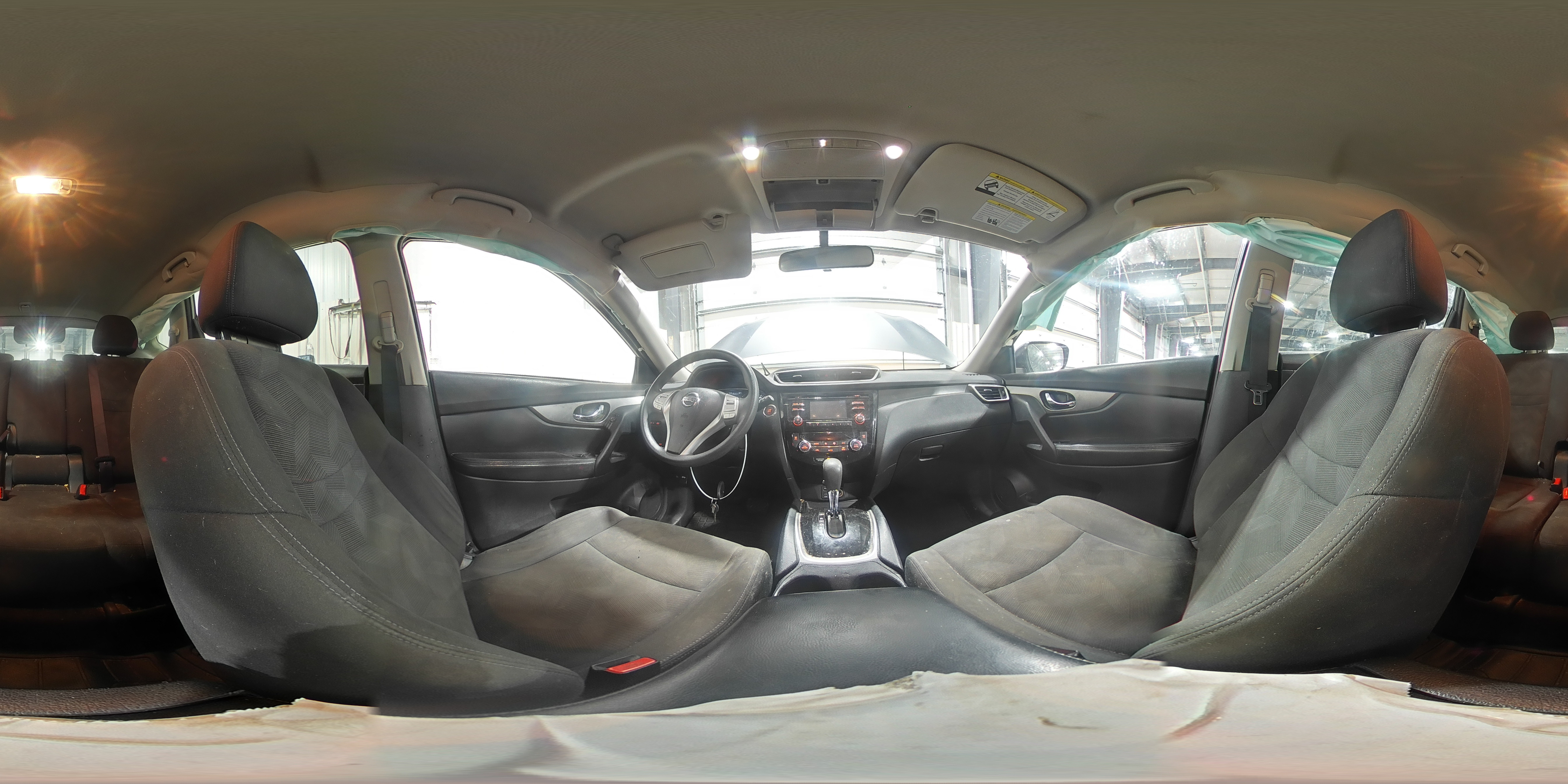 2016 Nissan Rogue - Image 15