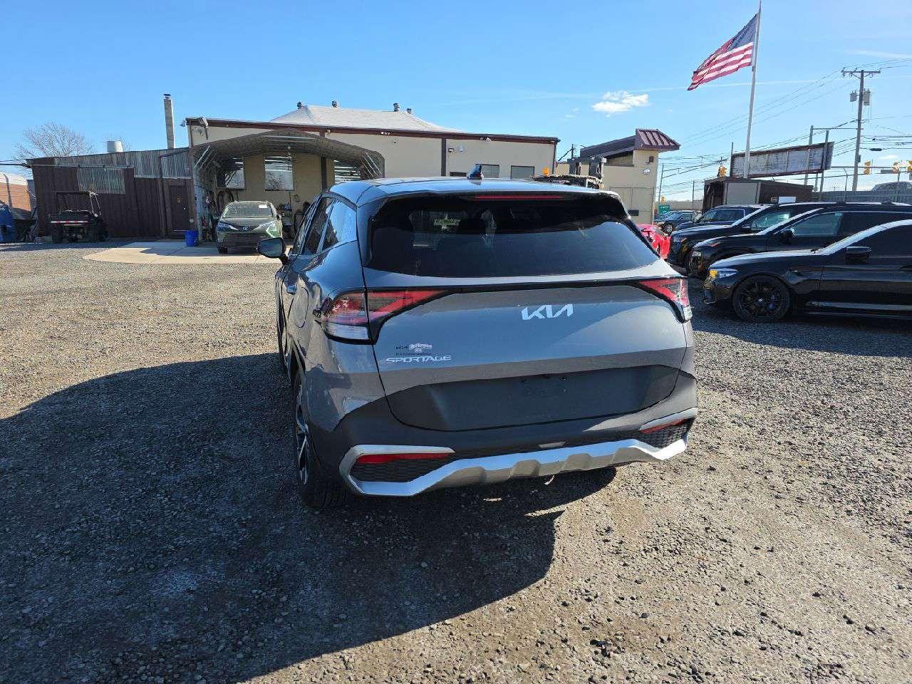 2023 Kia Sportage - Image 6