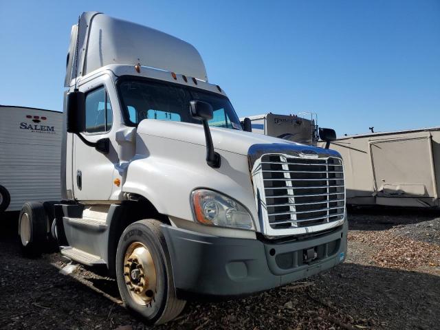 2015 Freightliner Cascadia 125