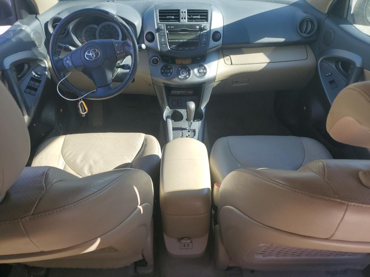 2011 Toyota RAV 4 - Image 8