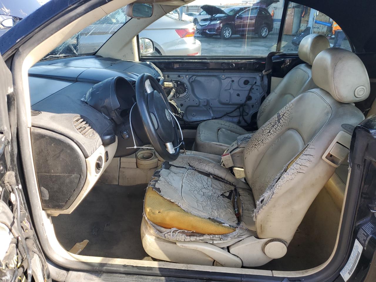 2003 Volkswagen Beetle - Image 7