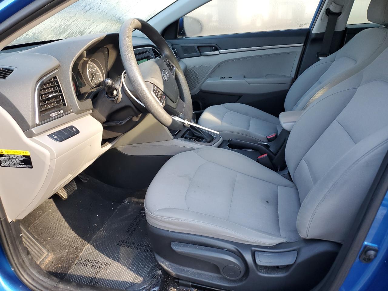 2018 Hyundai Elantra - Image 7