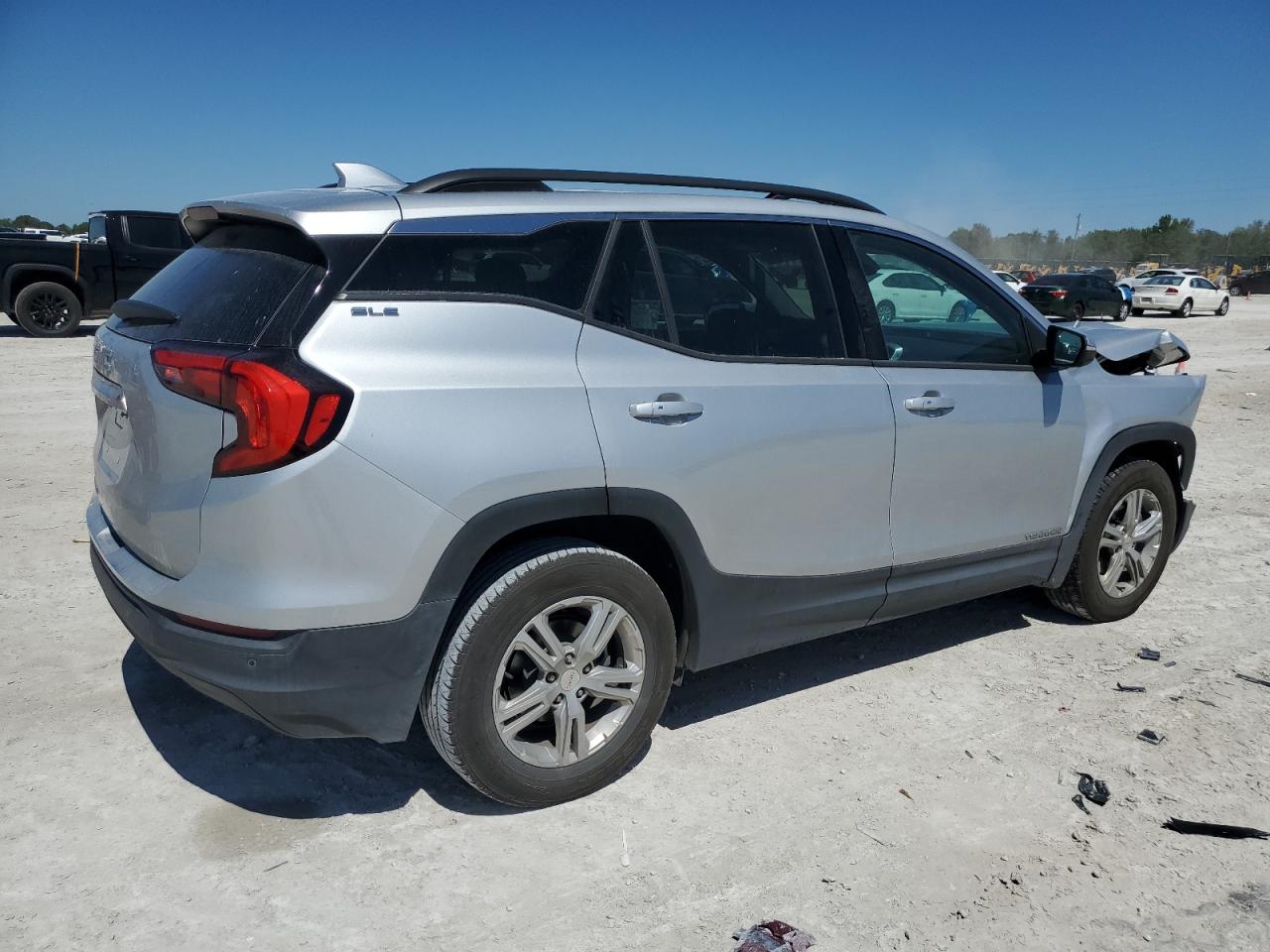 2020 GMC Terrain - Image 3