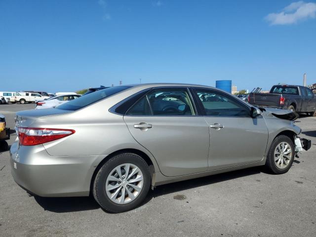  TOYOTA CAMRY 2015 Бежевий