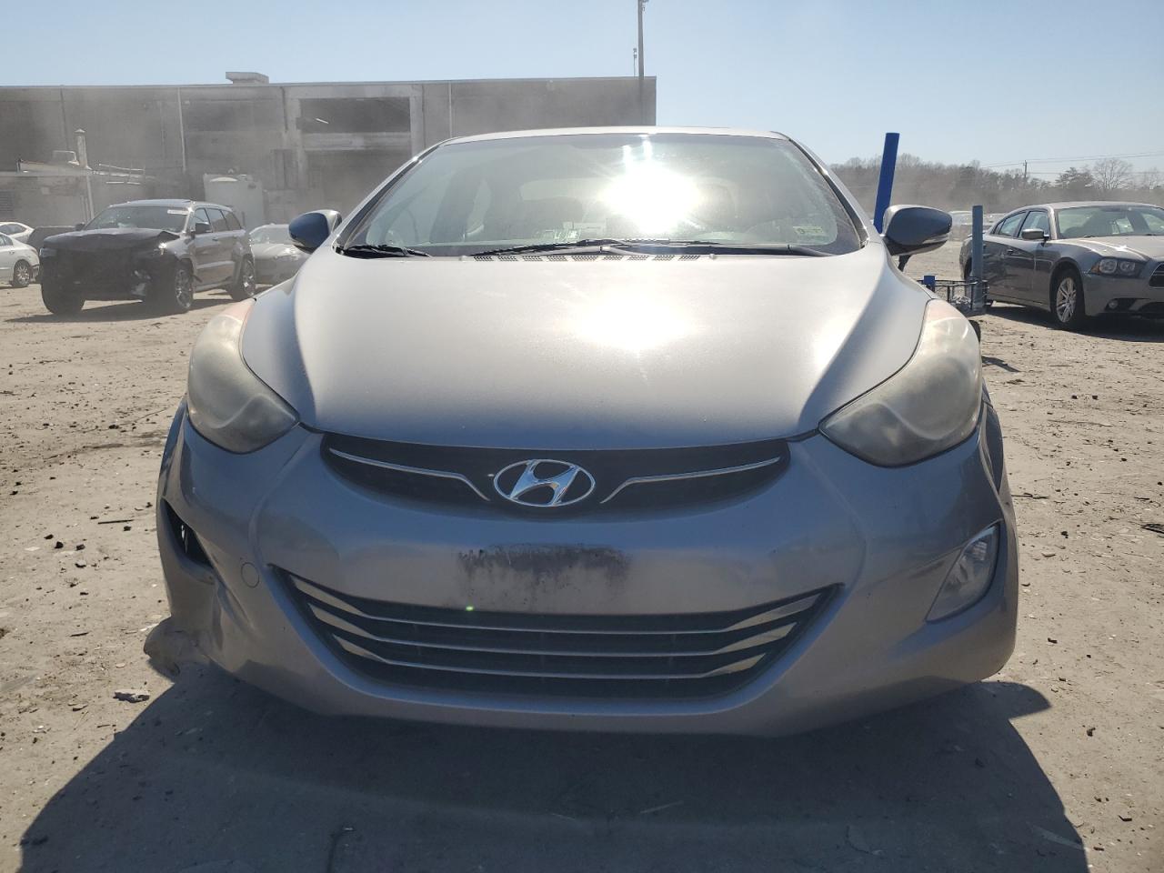 2011 Hyundai Elantra - Image 5