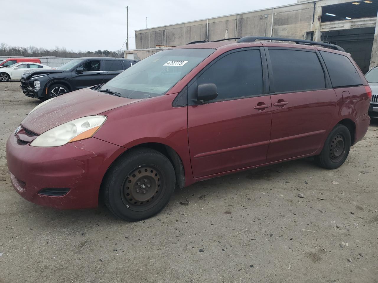 2009 Toyota Sienna - Image 1
