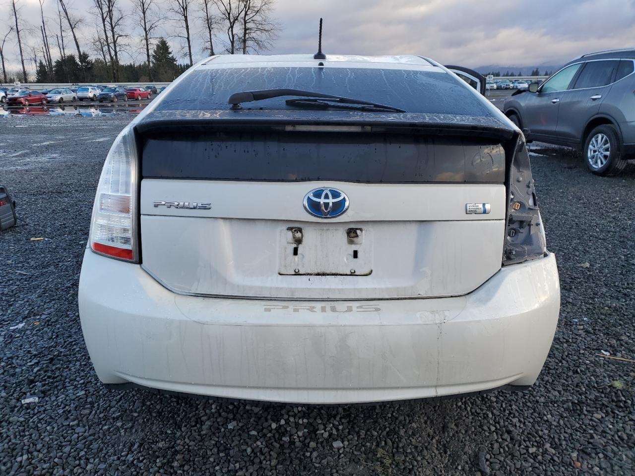 2010 Toyota Prius - Image 6