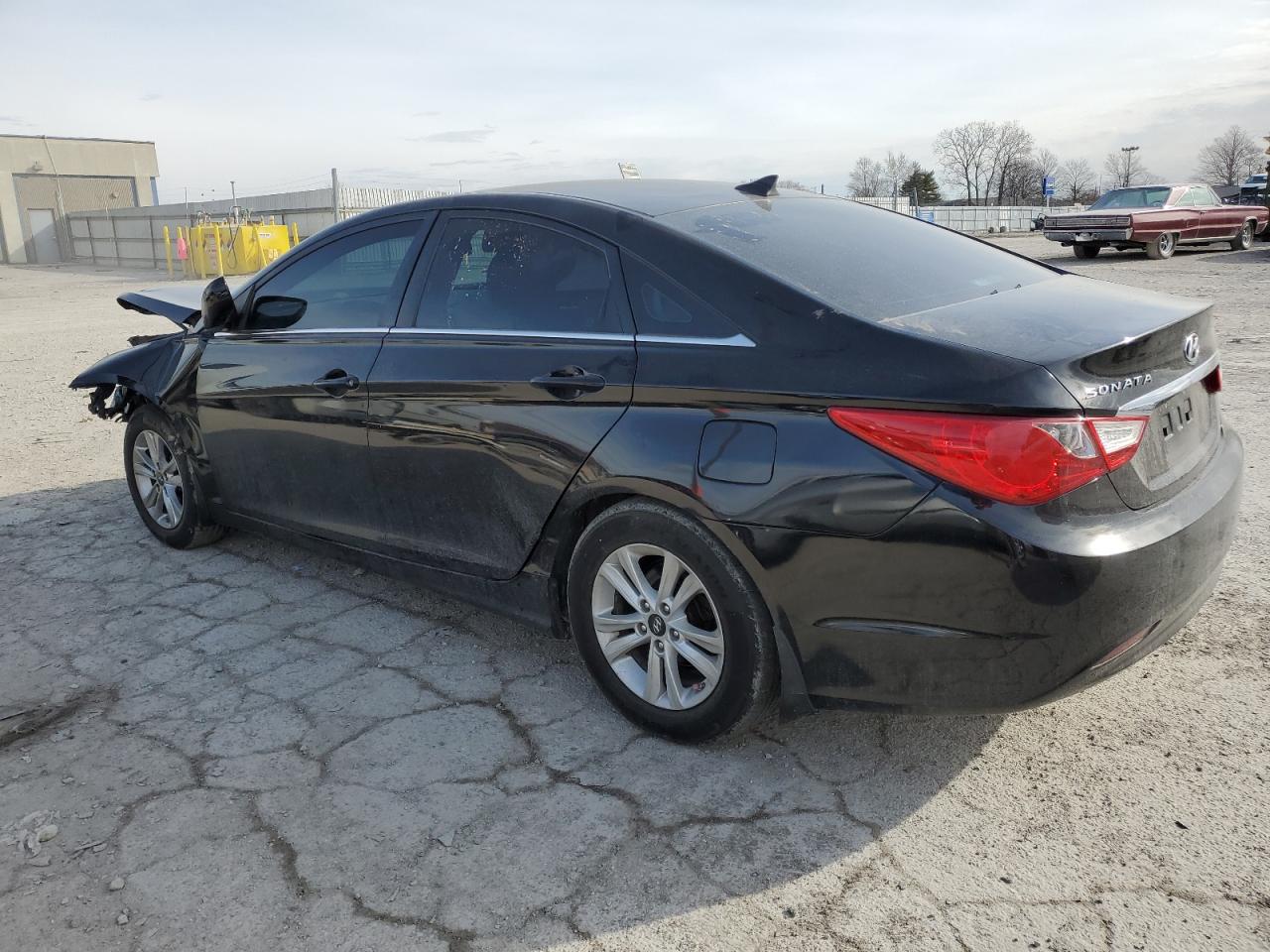 2013 Hyundai Sonata - Image 2
