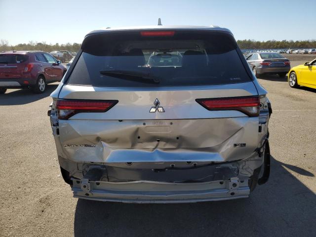  MITSUBISHI OUTLANDER 2022 Srebrny