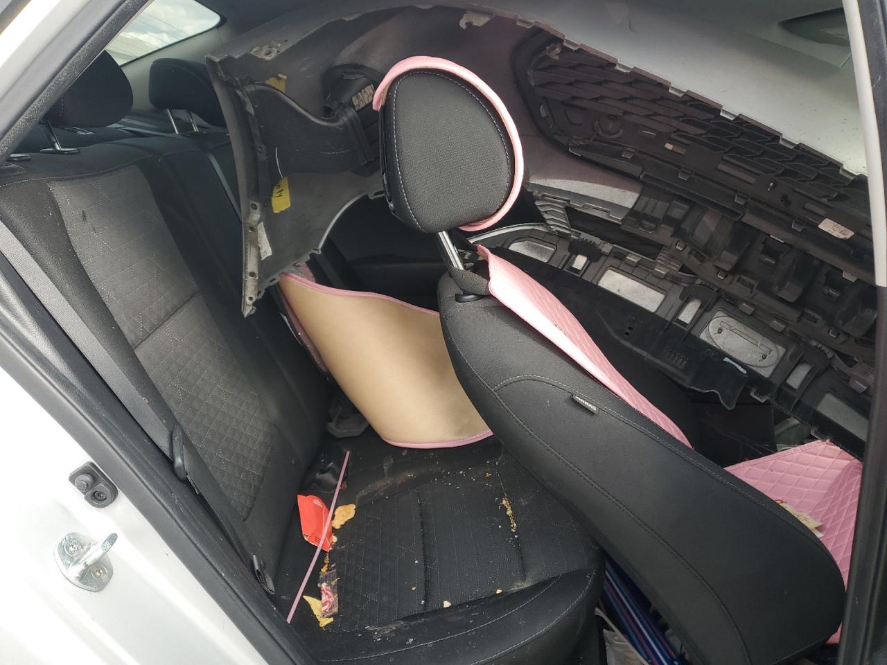 2019 Kia Rio - Image 10