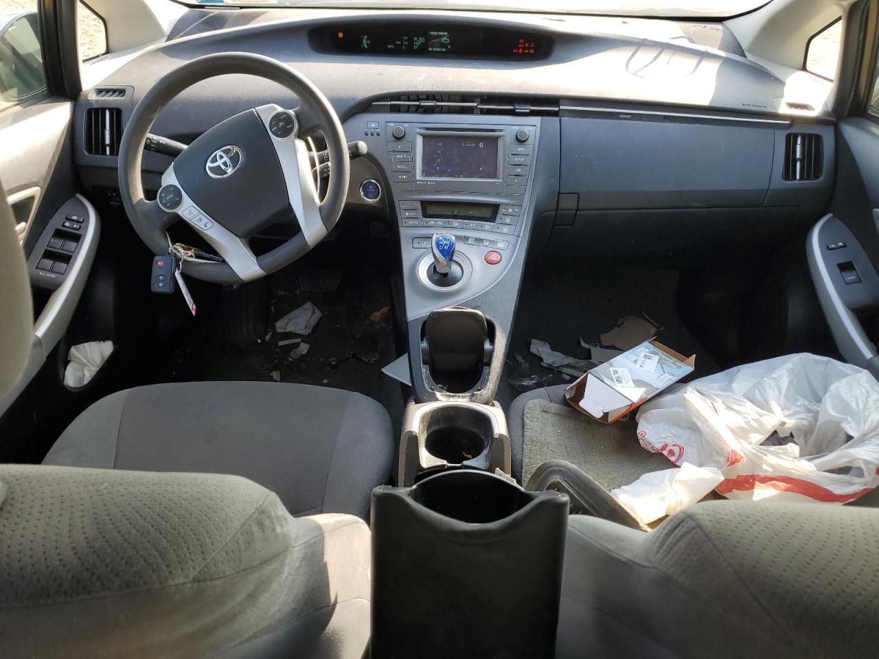 2012 Toyota Prius - Image 8