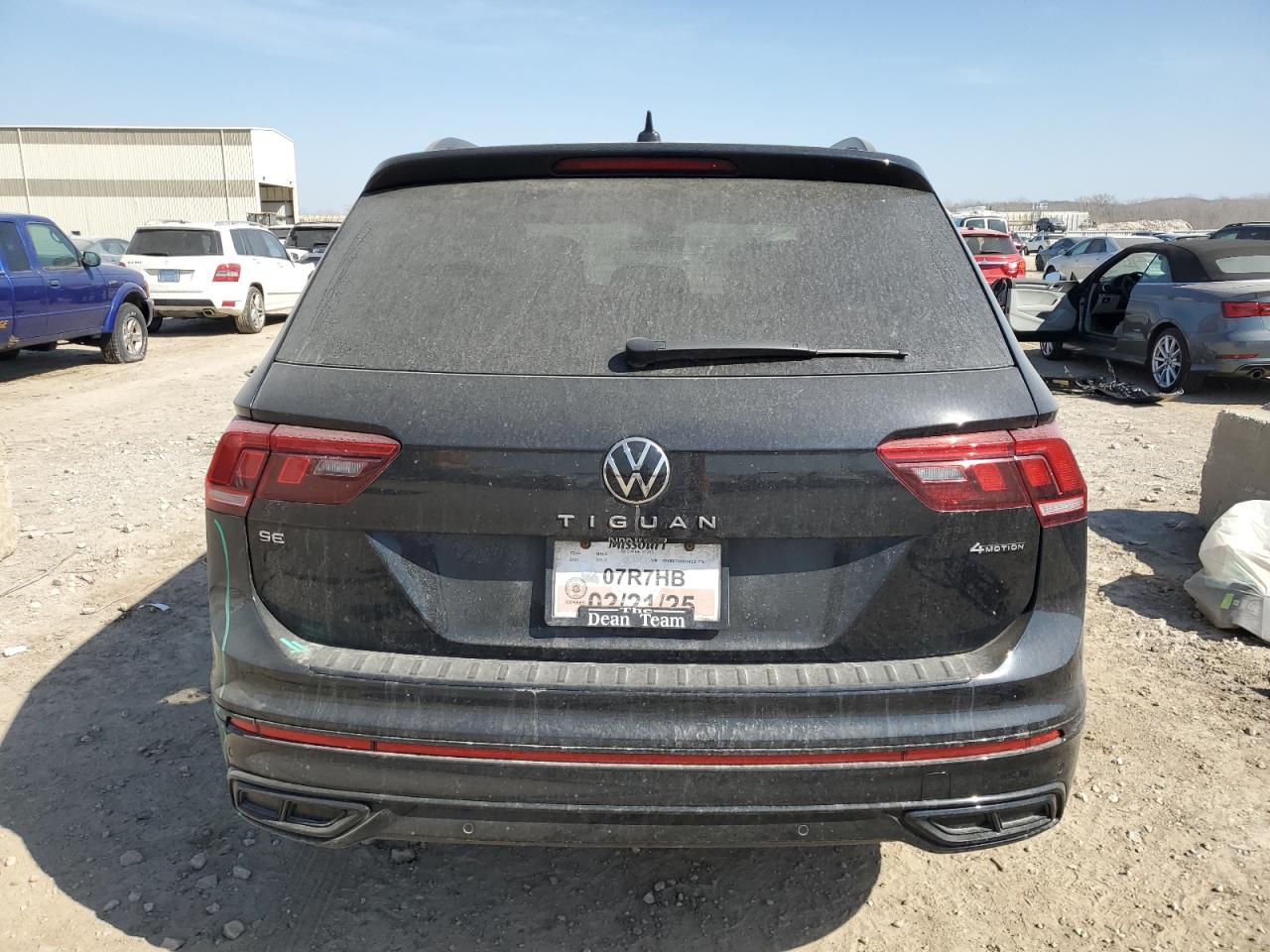 2024 Volkswagen Tiguan - Image 6