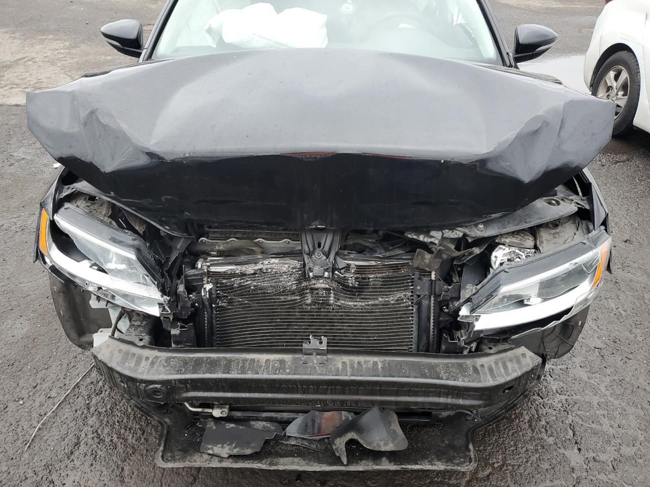 2014 Volkswagen Jetta - Image 11