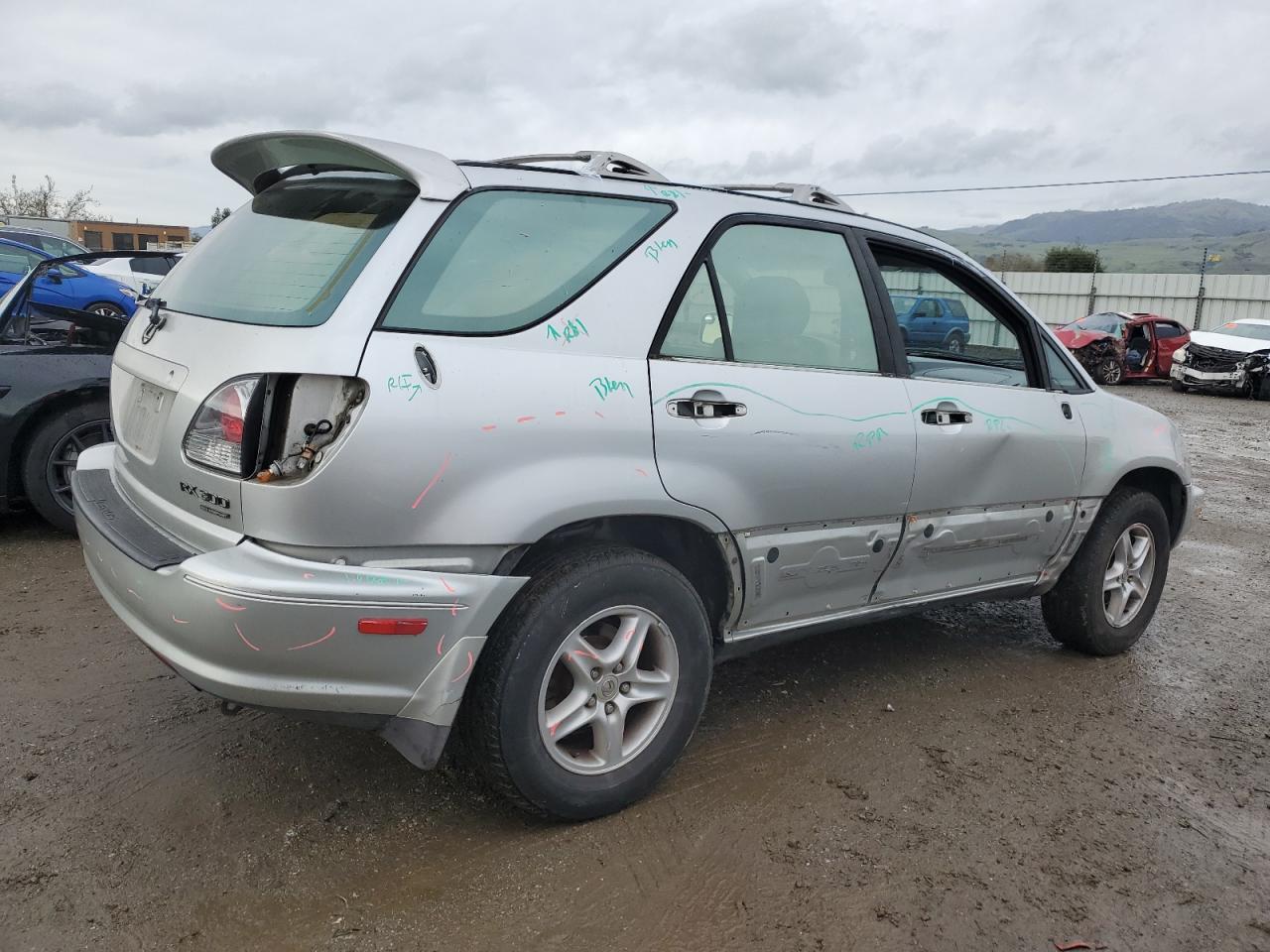 2001 Lexus RX - Image 3