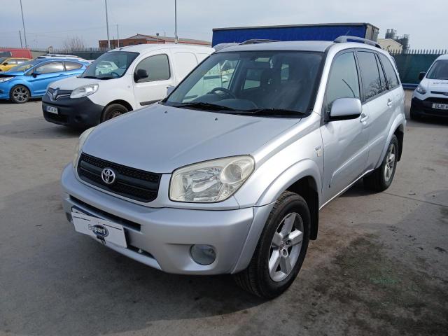 2004 TOYOTA RAV4 XT4 V