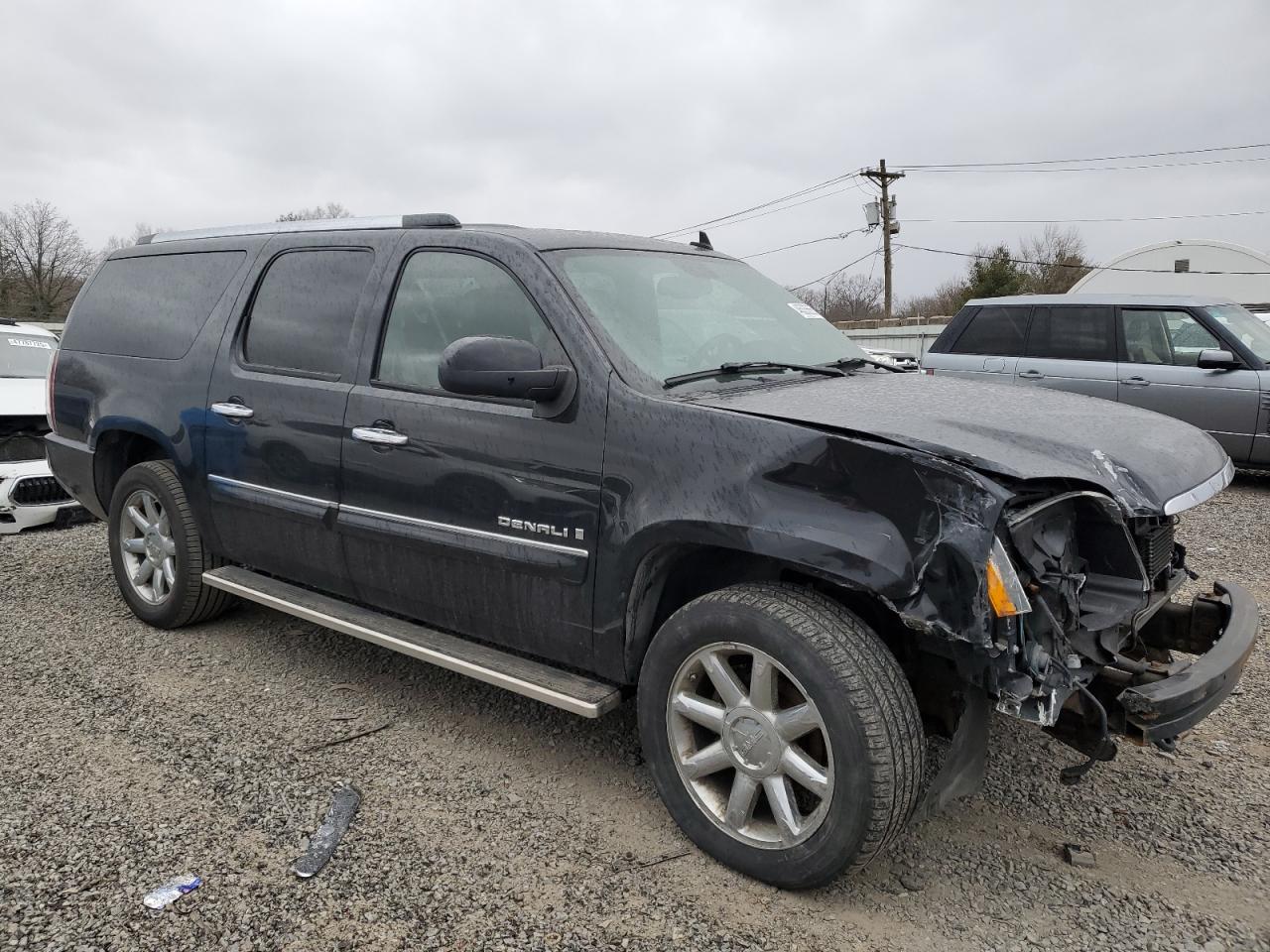 2007 GMC Yukon - Image 4