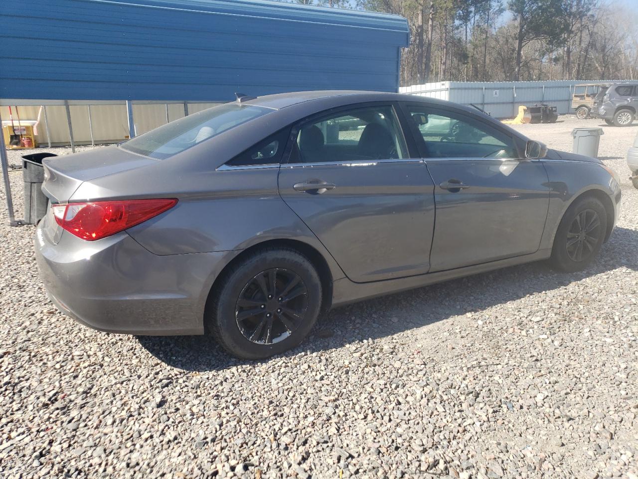 2012 Hyundai Sonata - Image 3