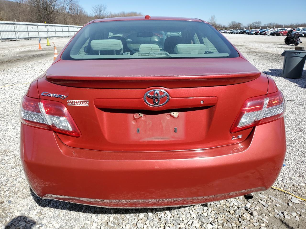 2010 Toyota Camry - Image 6