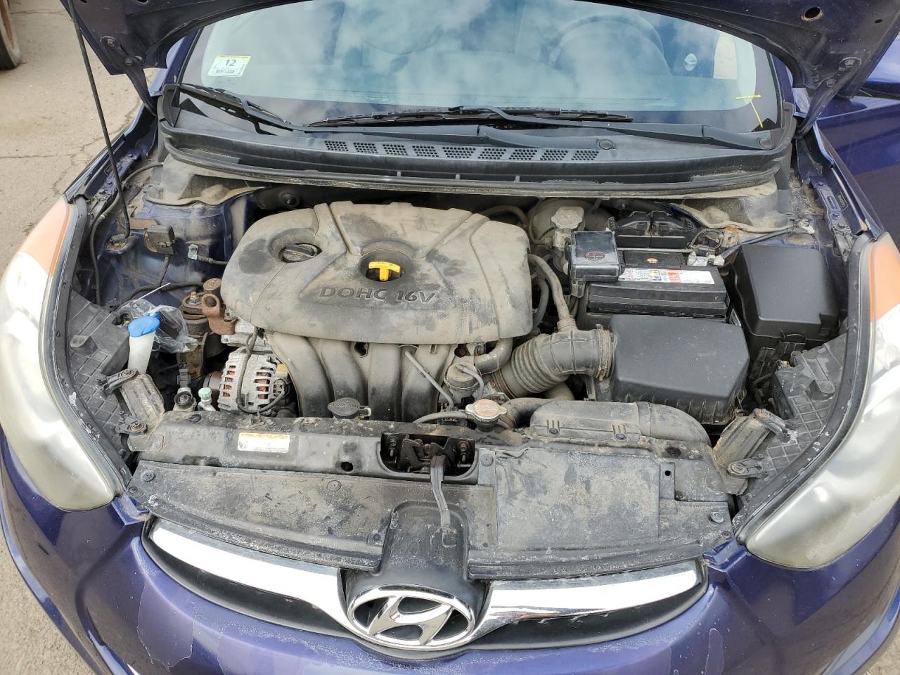 2011 Hyundai Elantra - Image 13