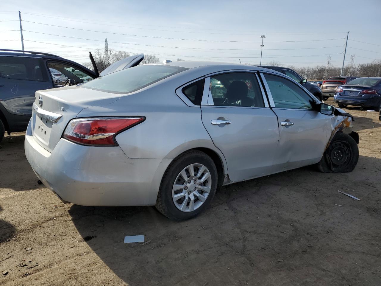 2015 Nissan Altima - Image 3