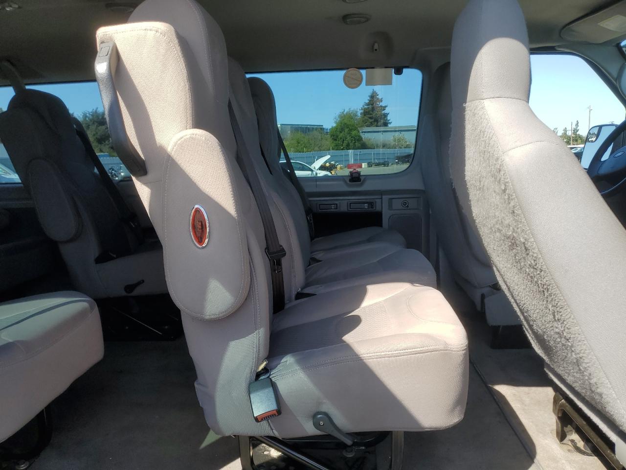 2014 Ford Econoline - Image 11