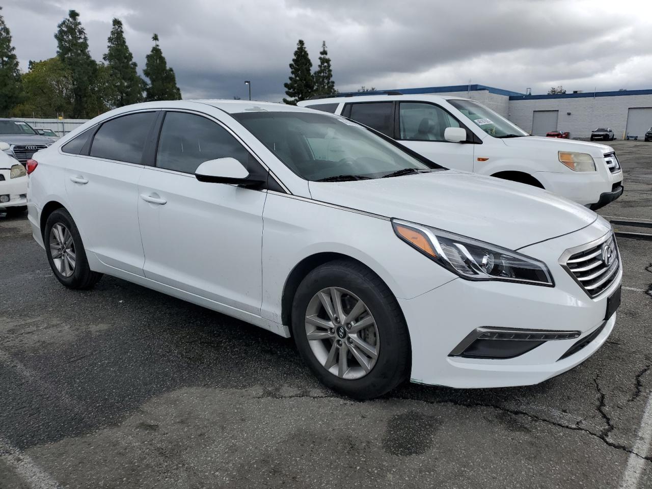 2015 Hyundai Sonata - Image 4