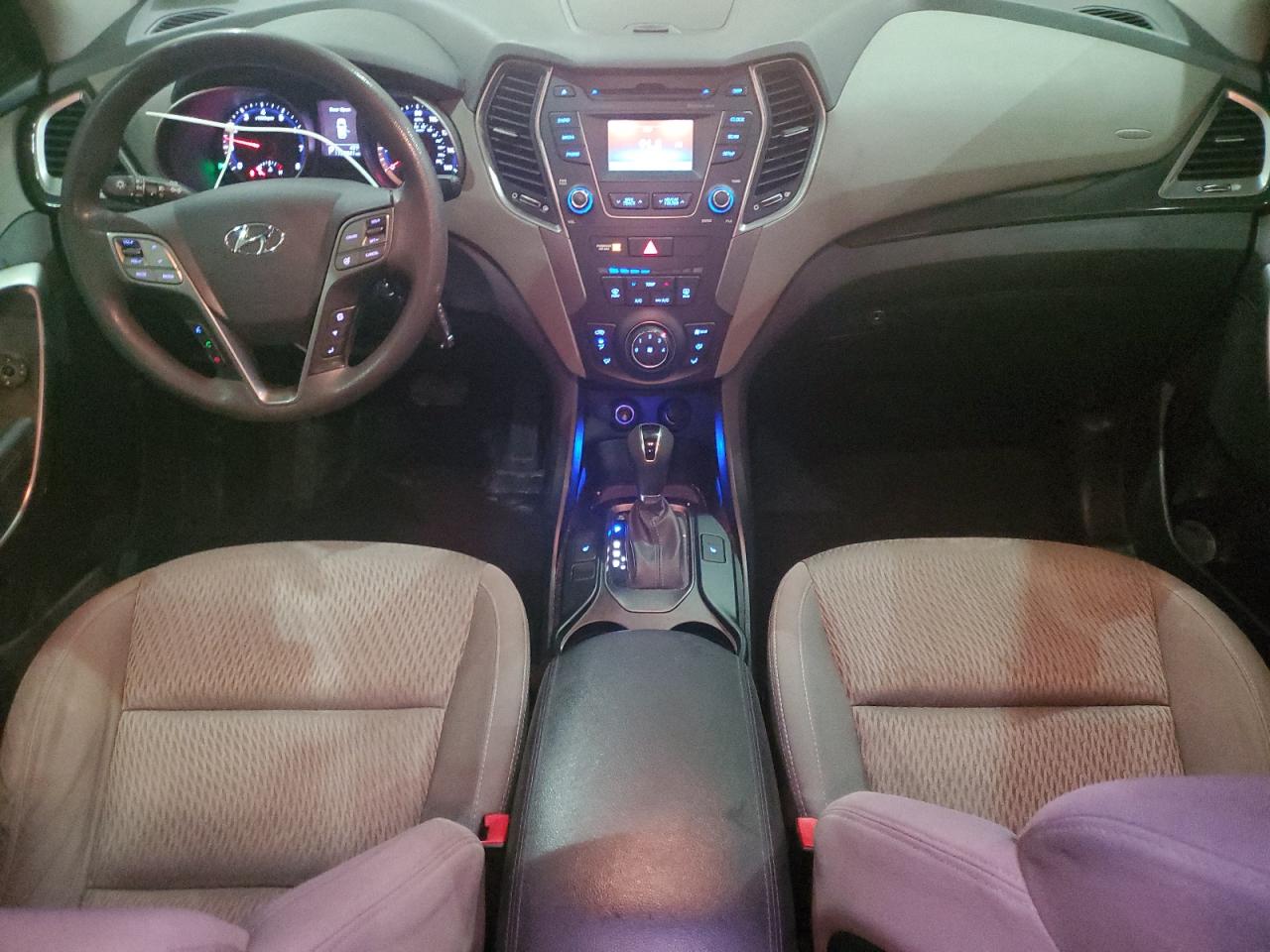 2015 Hyundai Santa Fe - Image 8