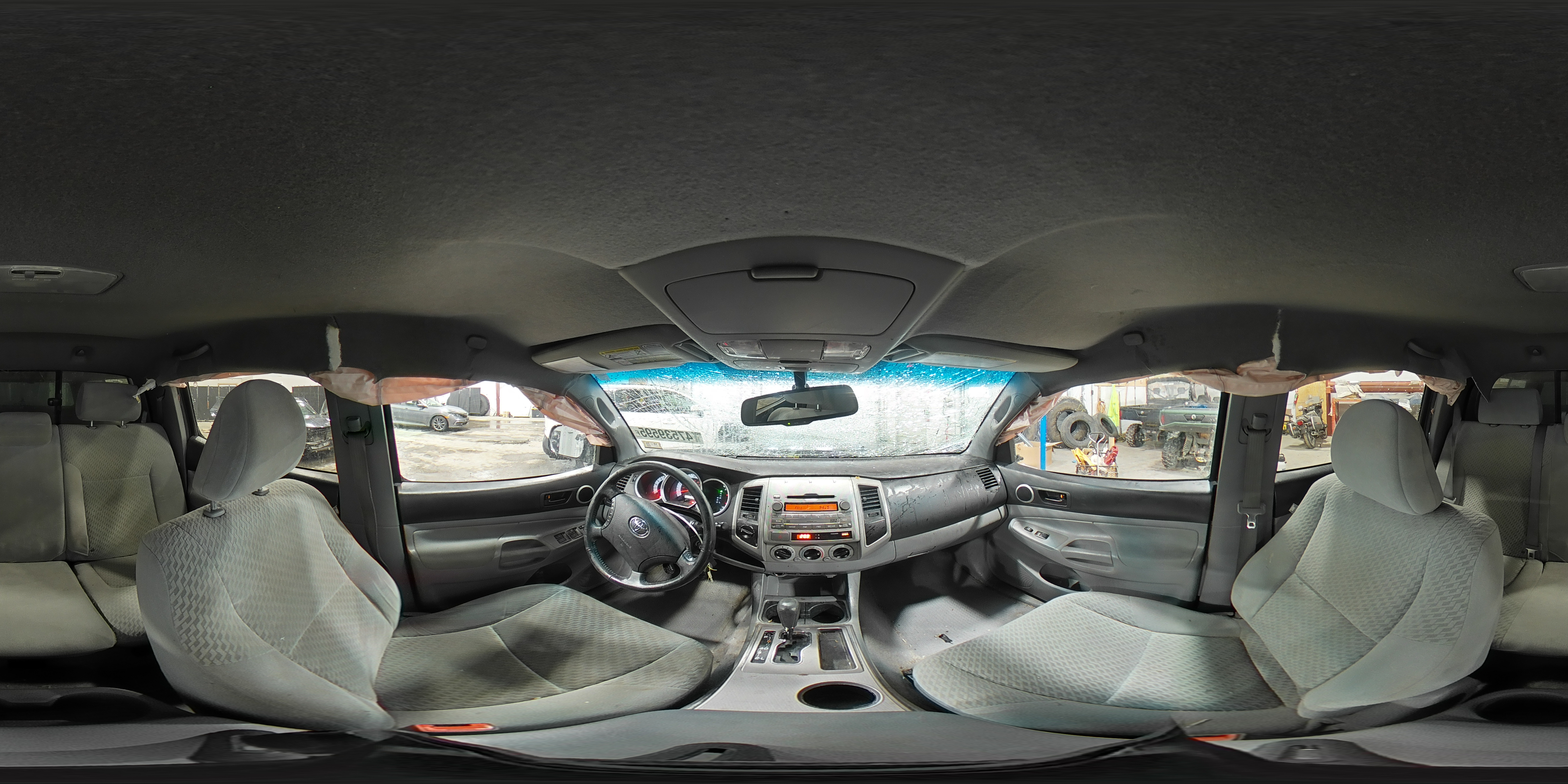 2011 Toyota Tacoma - Image 13