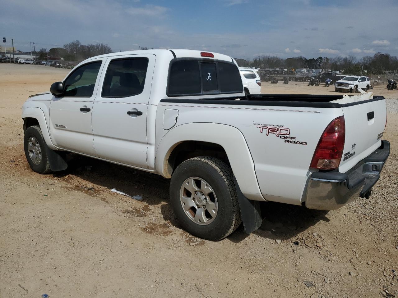 2006 Toyota Tacoma - Image 2