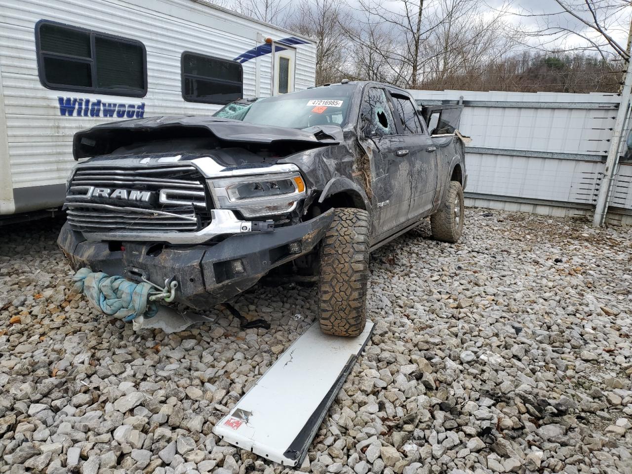 2022 Ram 3500 Laramie en Venta en Hurricane, WV - All Over