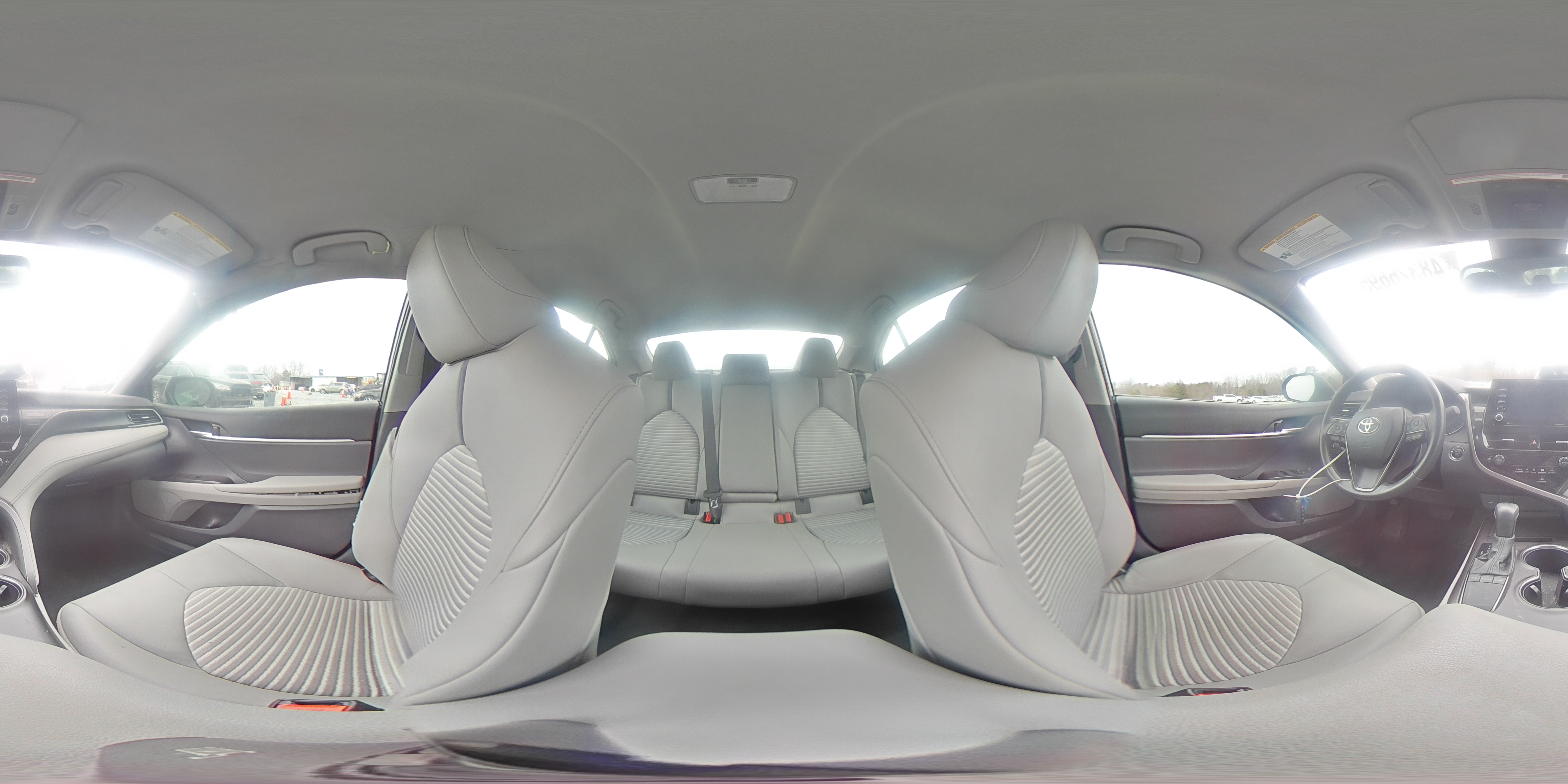 2022 Toyota Camry - Image 13