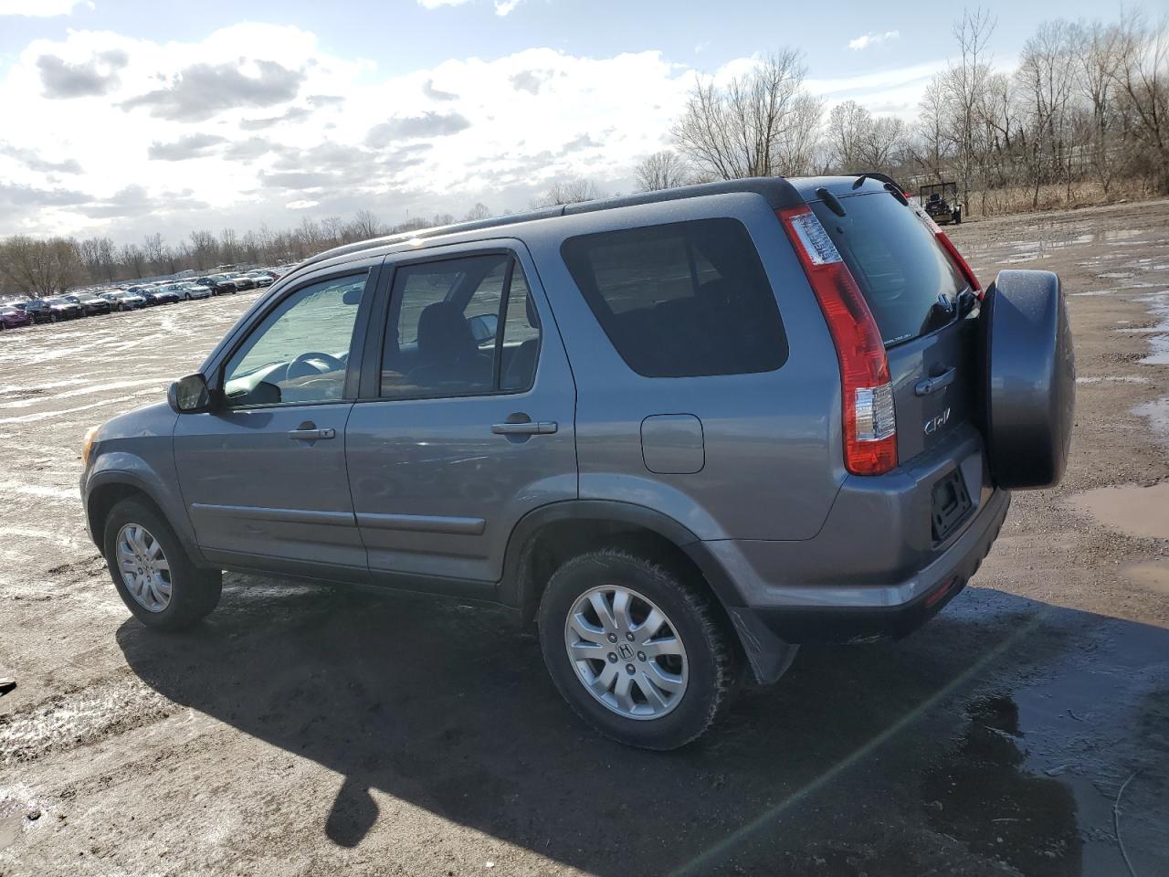 2006 Honda CR-V - Image 2
