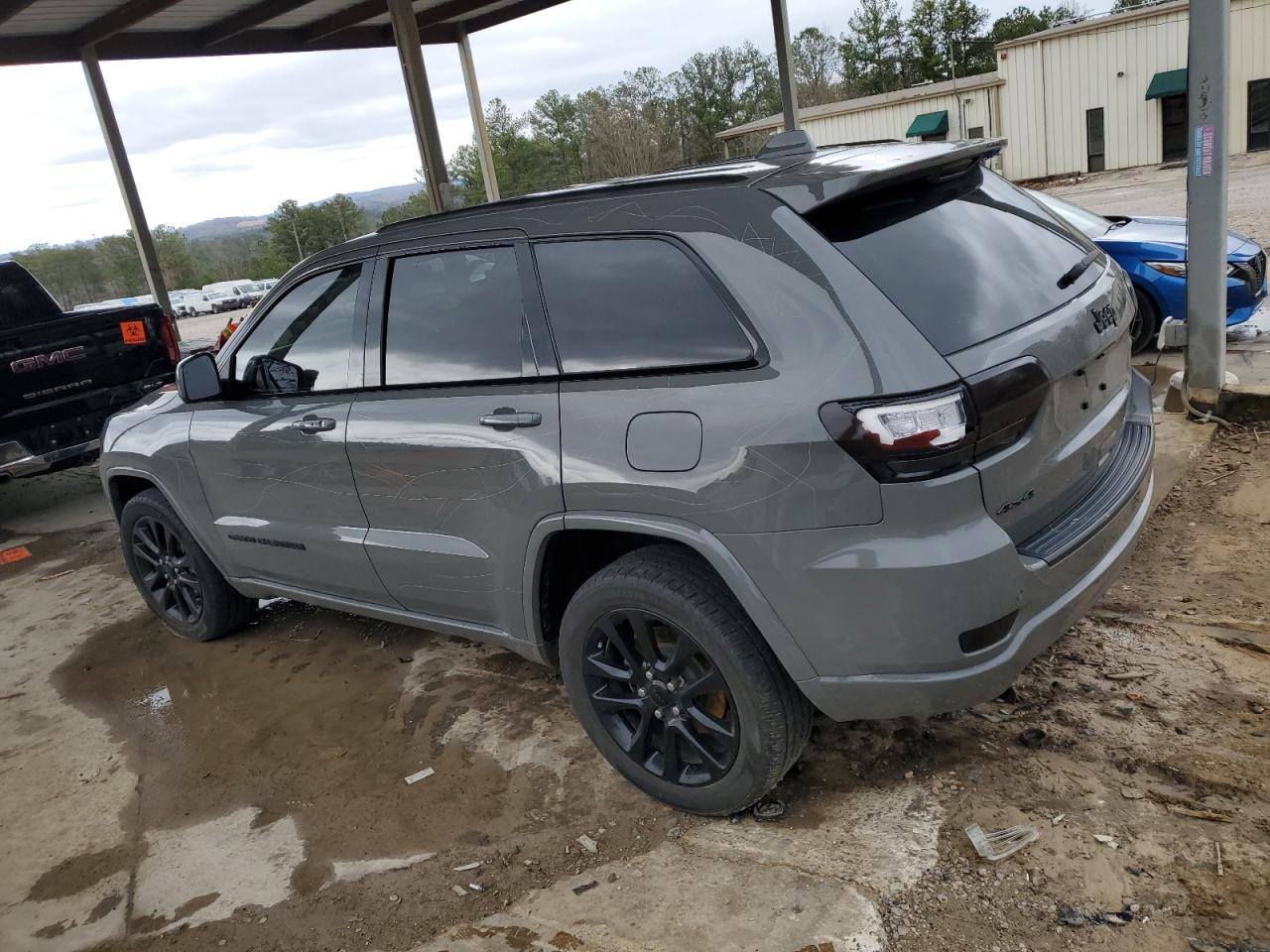 2019 Jeep Grand Cherokee - Image 2