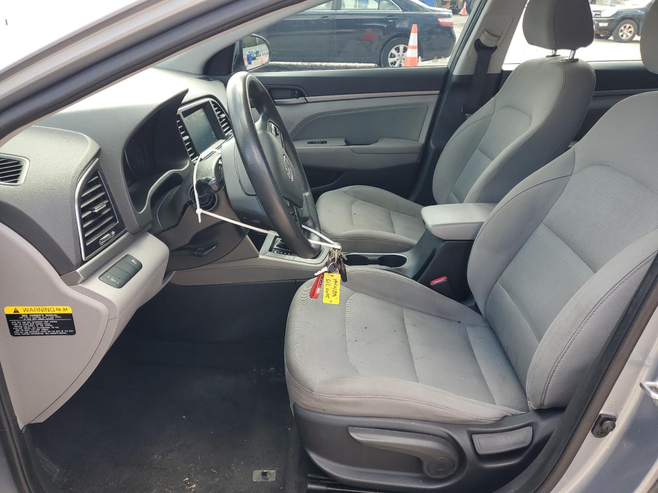 2017 Hyundai Elantra - Image 7