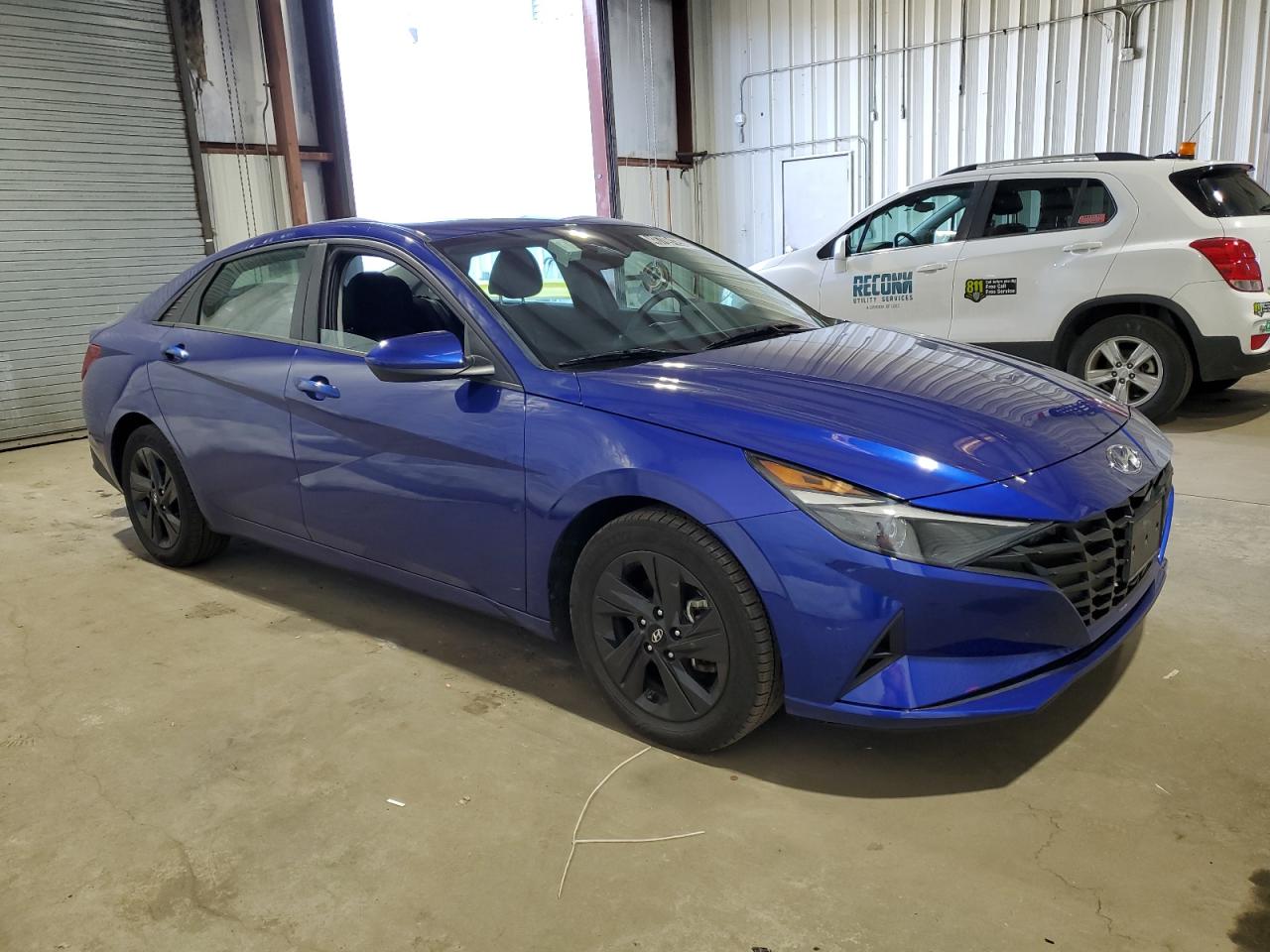 2023 Hyundai Elantra - Image 4