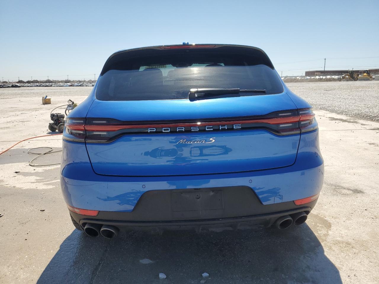 2019 Porsche Macan S VIN: WP1AB2A53KLB31864 Lot: 49454305