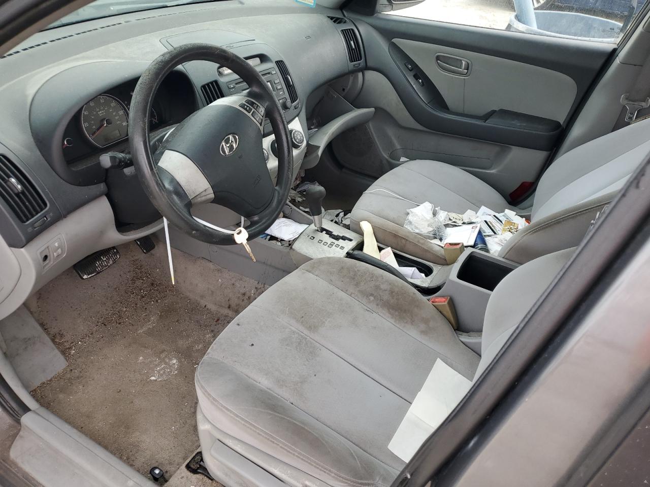 2007 Hyundai Elantra - Image 8