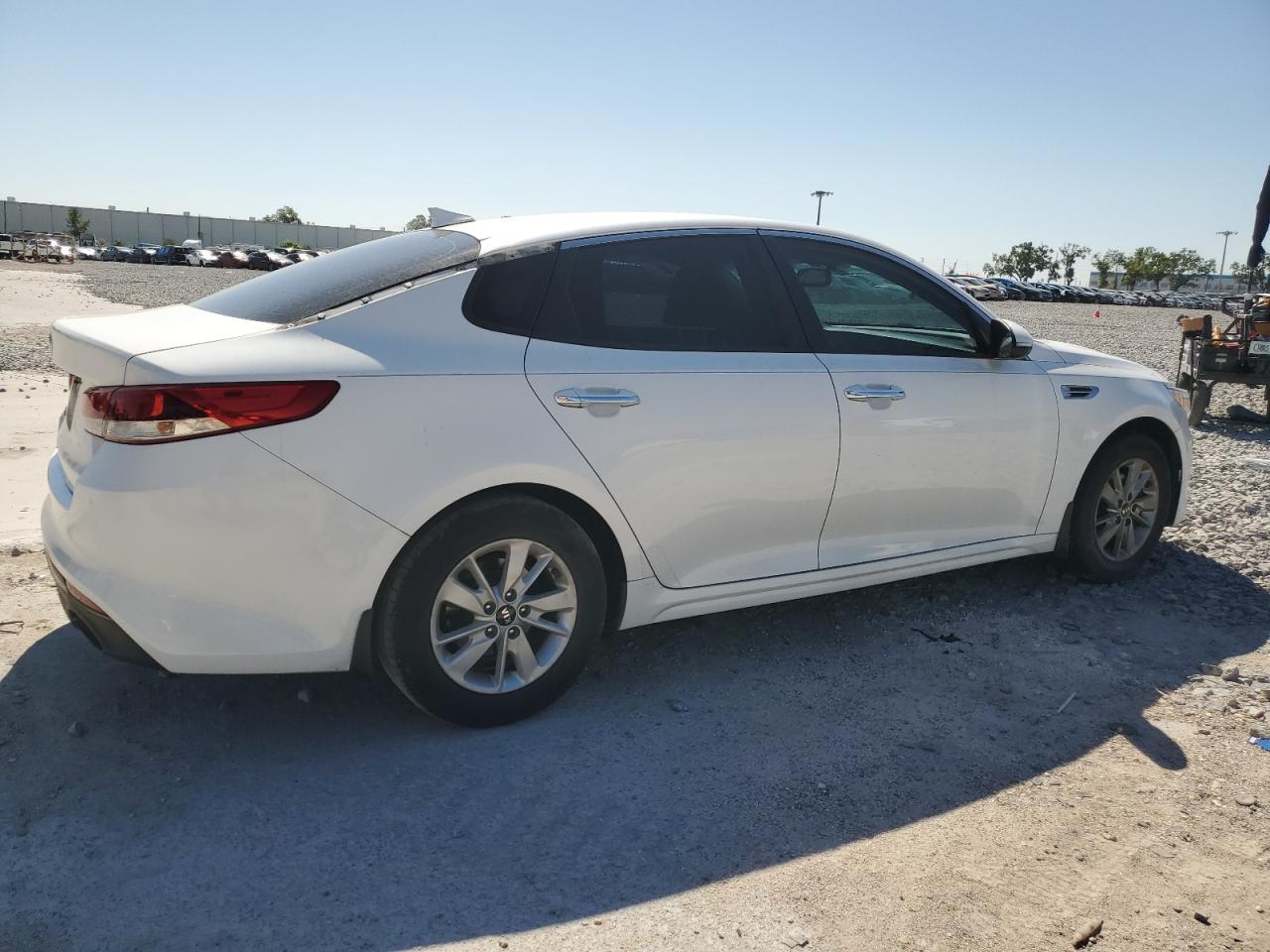 2016 Kia Optima - Image 3