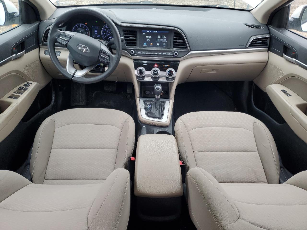 2019 Hyundai Elantra - Image 8
