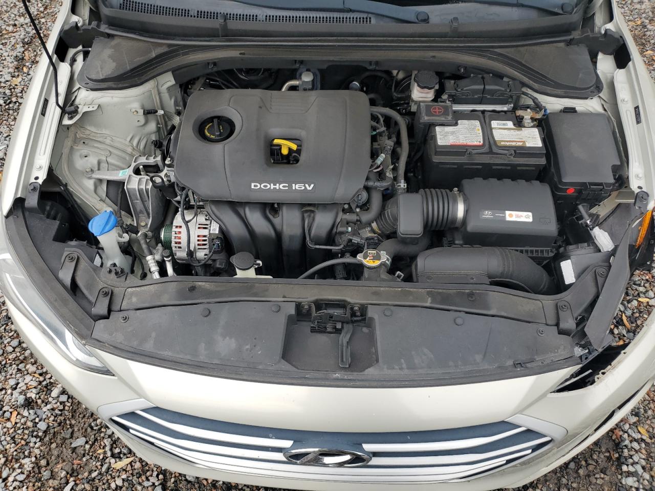 2018 Hyundai Elantra - Image 11