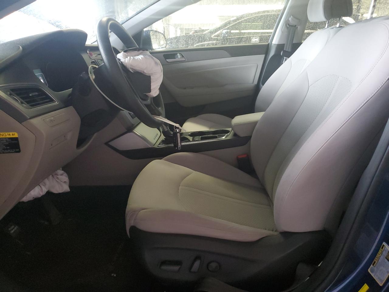 2015 Hyundai Sonata - Image 7