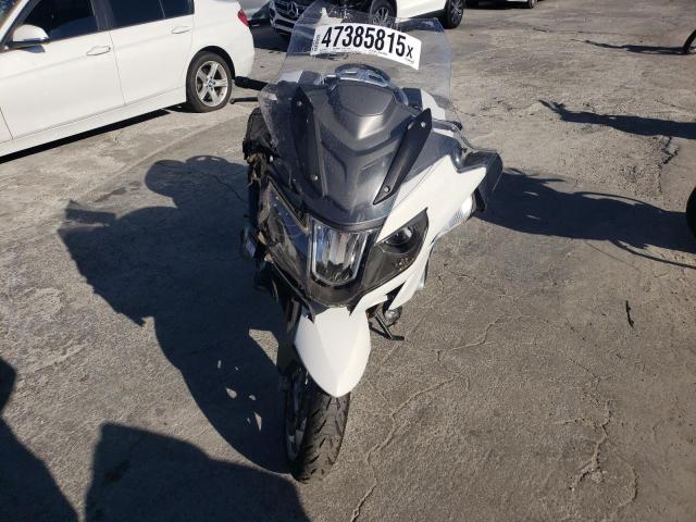 BMW R-SERIES 2019 Два тони