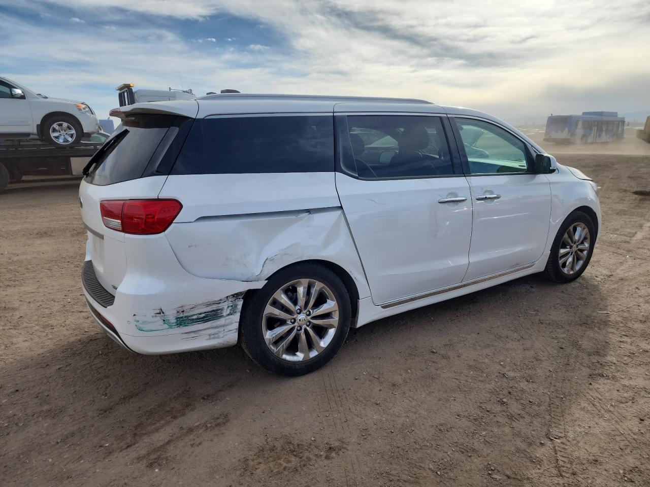 2018 Kia Sedona - Image 3