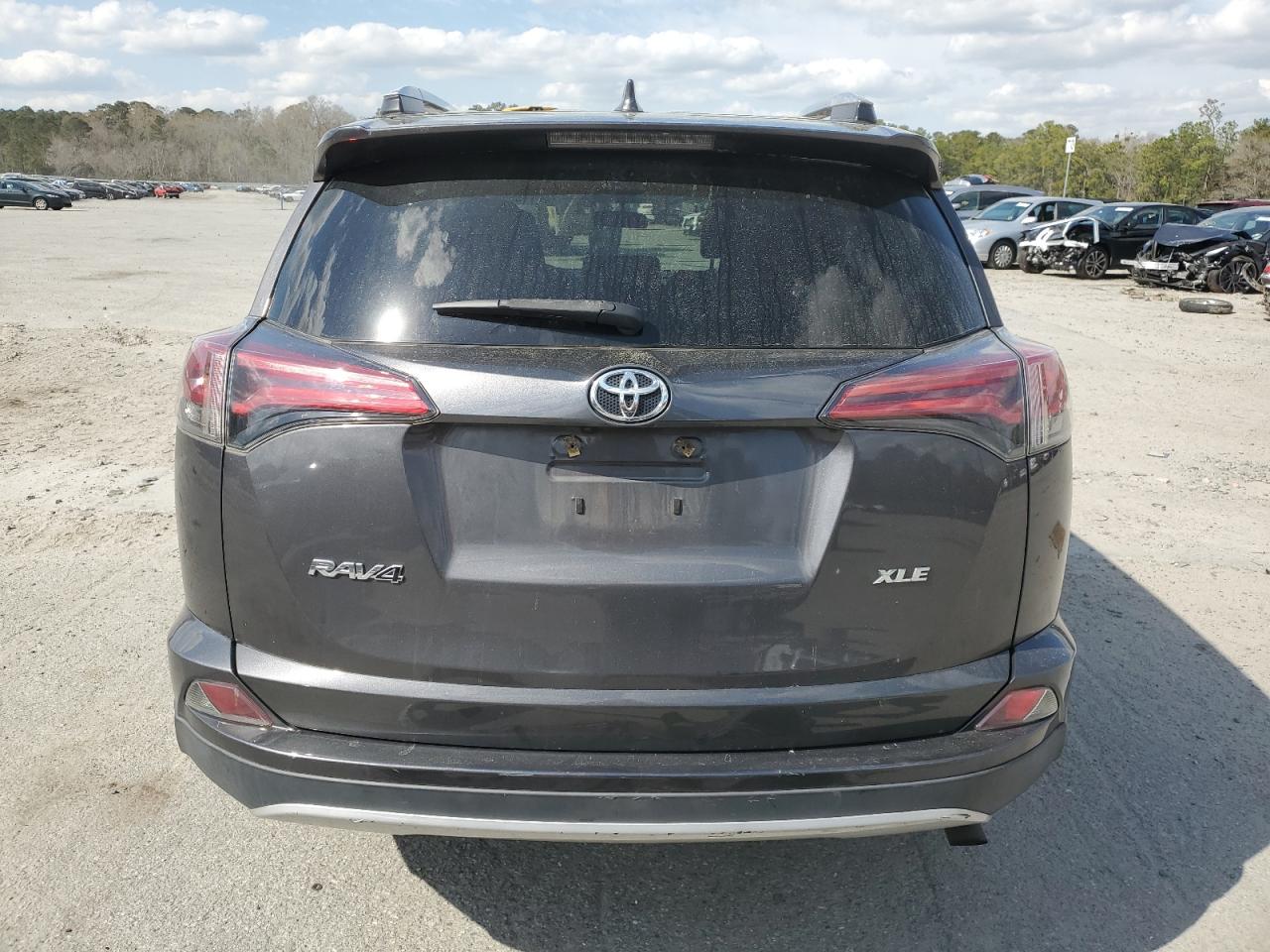 2016 Toyota RAV 4 - Image 6